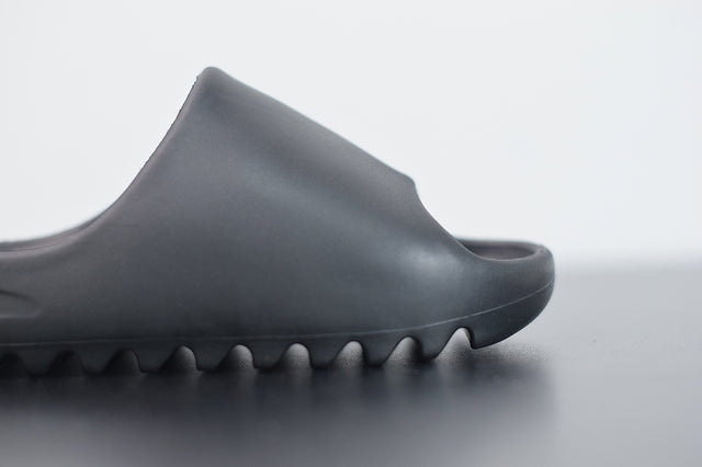 Adidas Yeezy Slide Soot