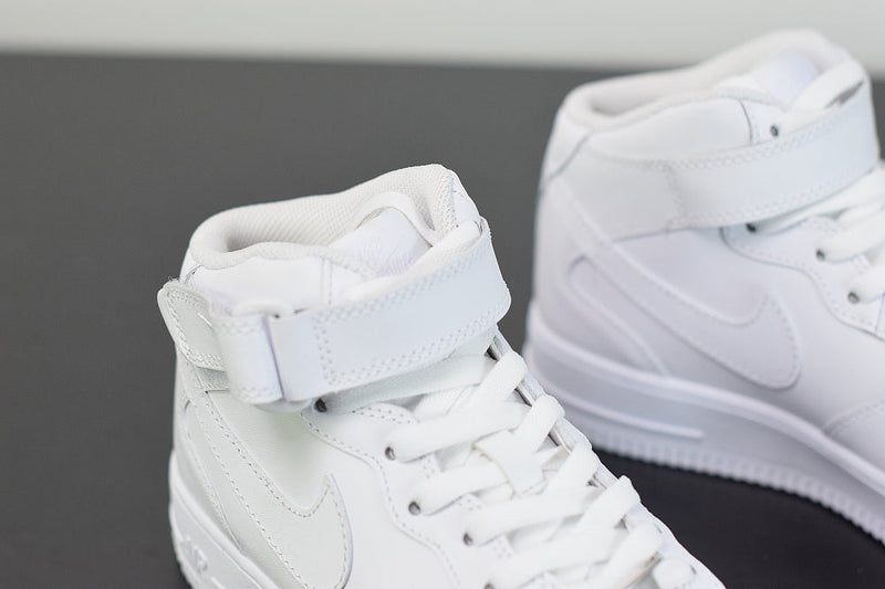 Nike Air Force 1 MID 07