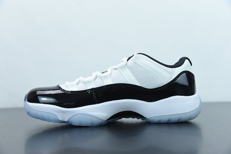 Nike Air Jordan 11 Retro Low Concord