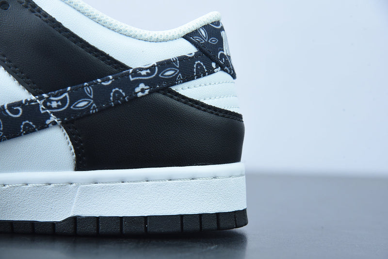 Nike Dunk Low "Black Paisley"