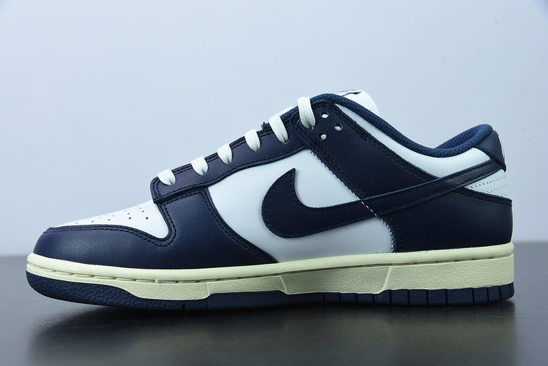 Nike Dunk Low "Midnight Navy"