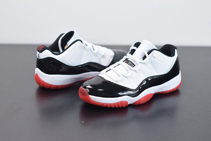 Nike Air Jordan 11 Low Concord Bred