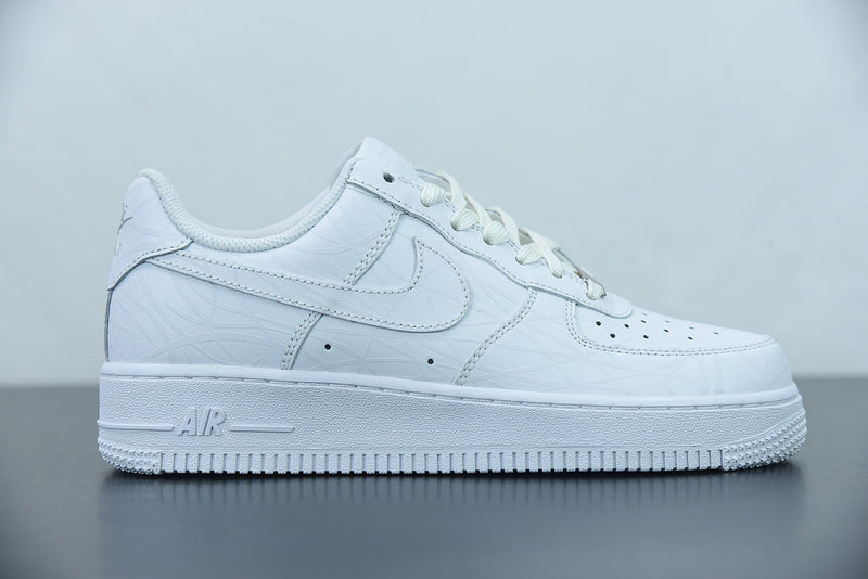 Nike Air Force 1 Noctilucent