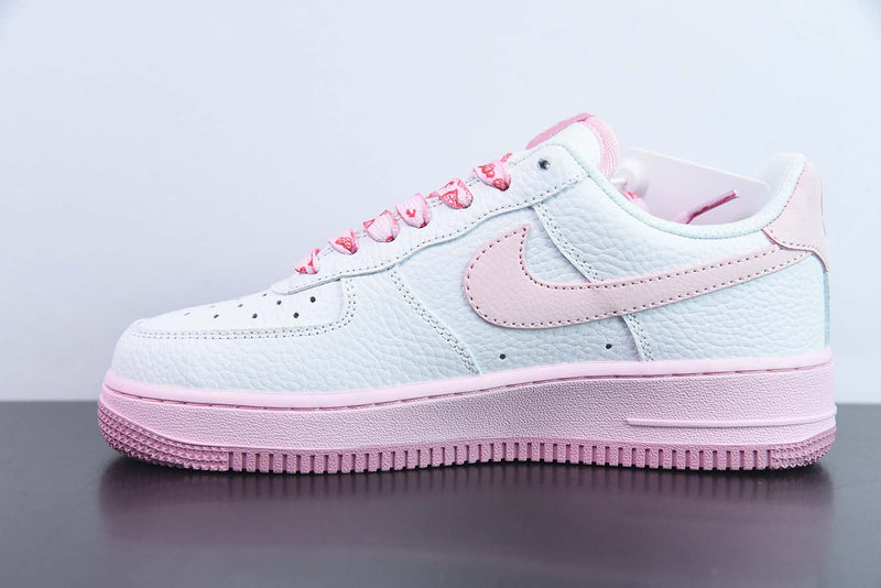 Nike Air Force 1 Low "White Pink"