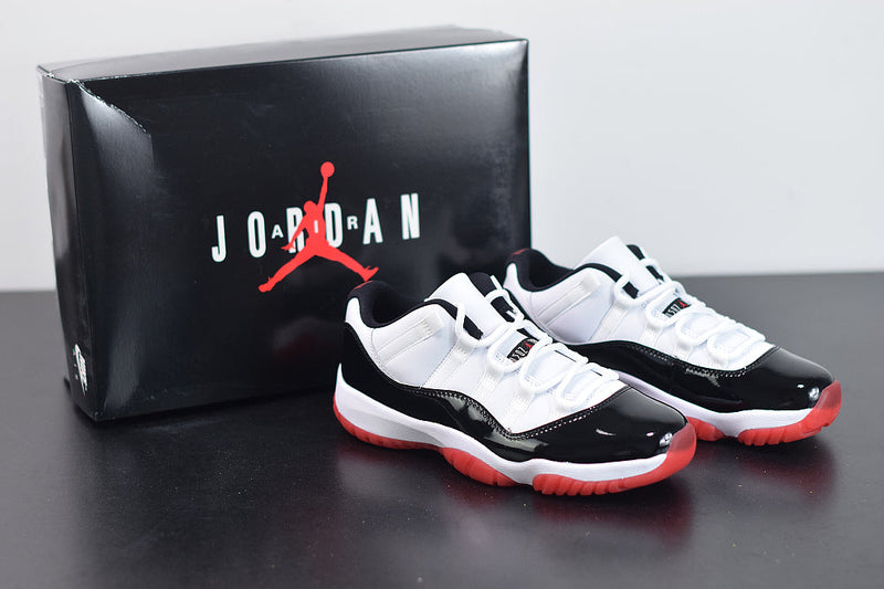 Nike Air Jordan 11 Low Concord Bred