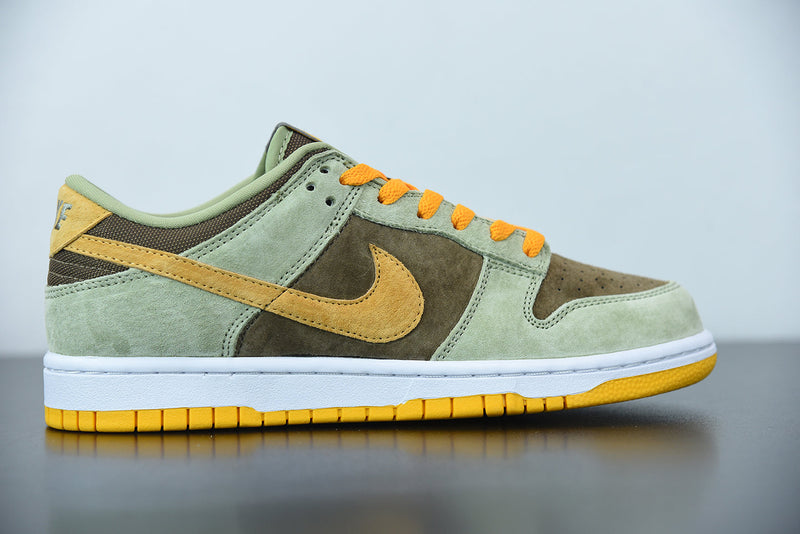 Nike Dunk Low "Dusty Olive"
