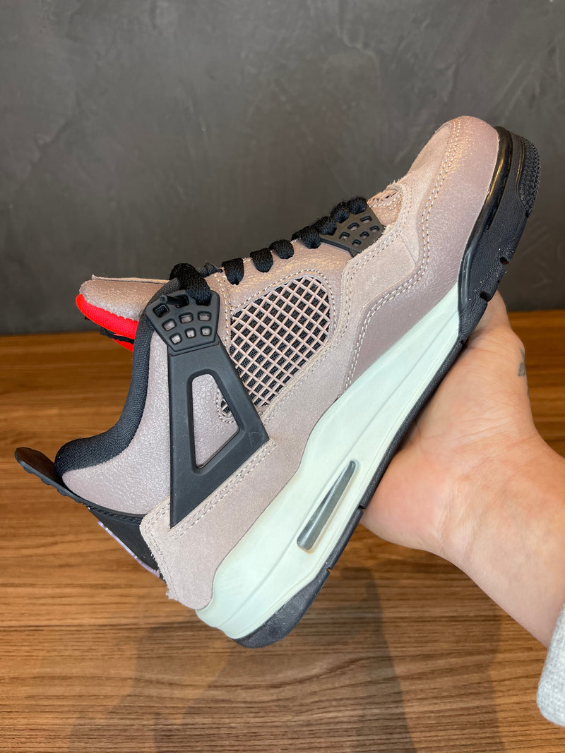 Nike Air Jordan 4 Retro "Taupe Haze"