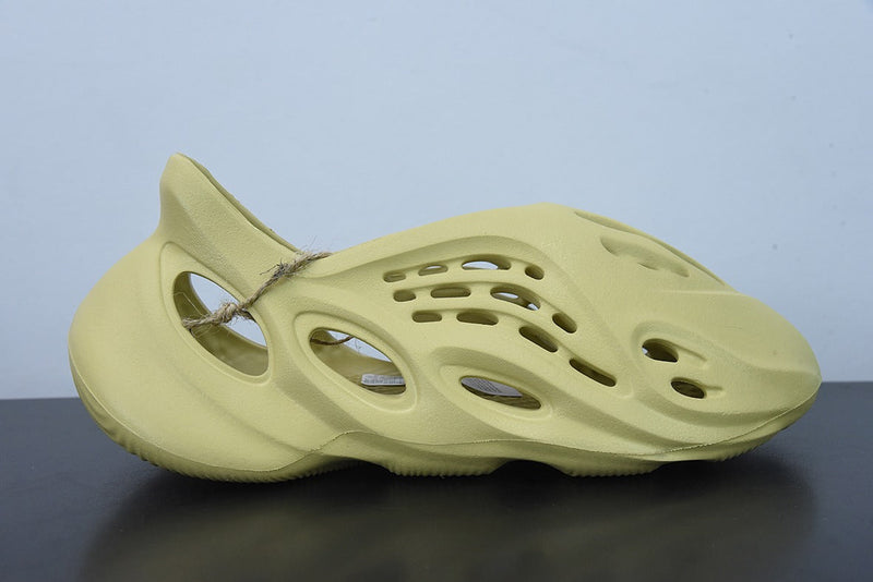 Adidas Foam Runner