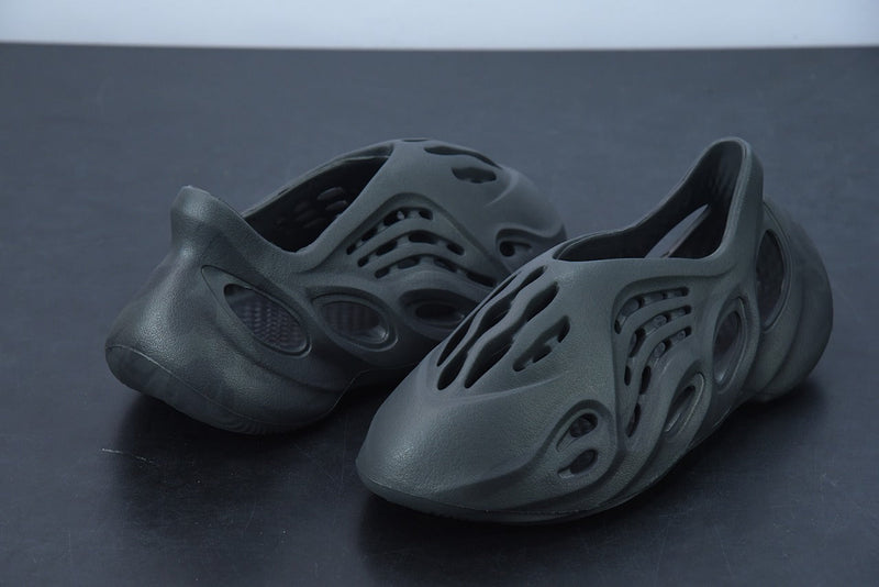 Adidas Yeezy Foam Runner Black