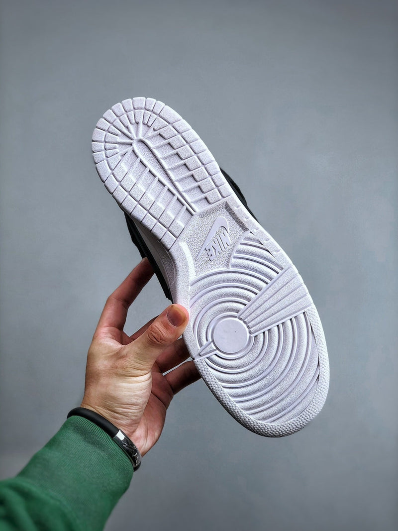 Nike Dunk High "Ambush Black White"