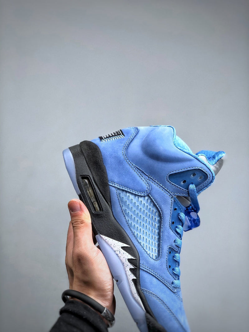 Nike Air Jordan 5 Retro "UNC University Blue"