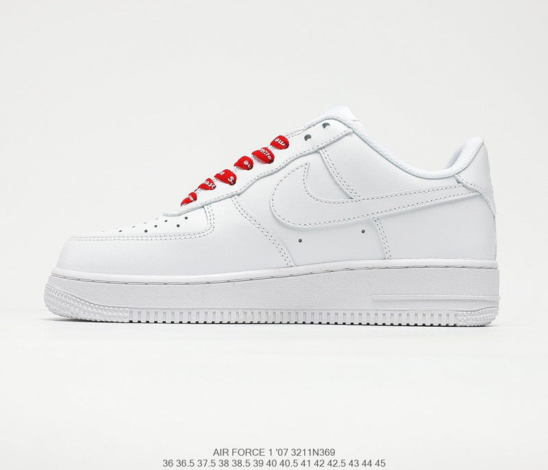 Nike Air Force 1 Low Supreme