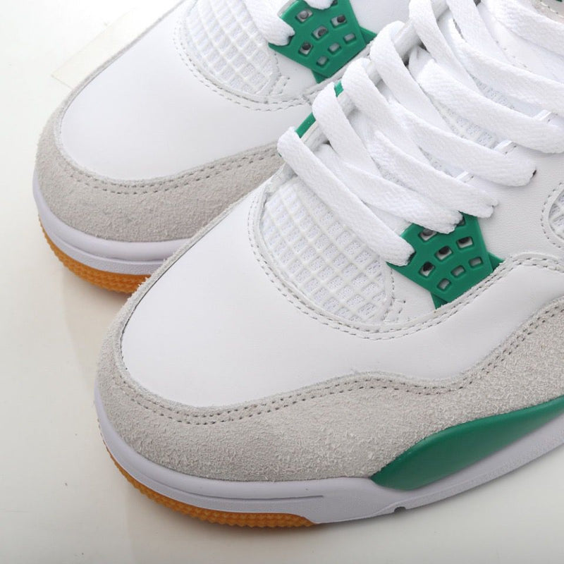 Nike Air Jordan 4 Retro SB "Pine Green"