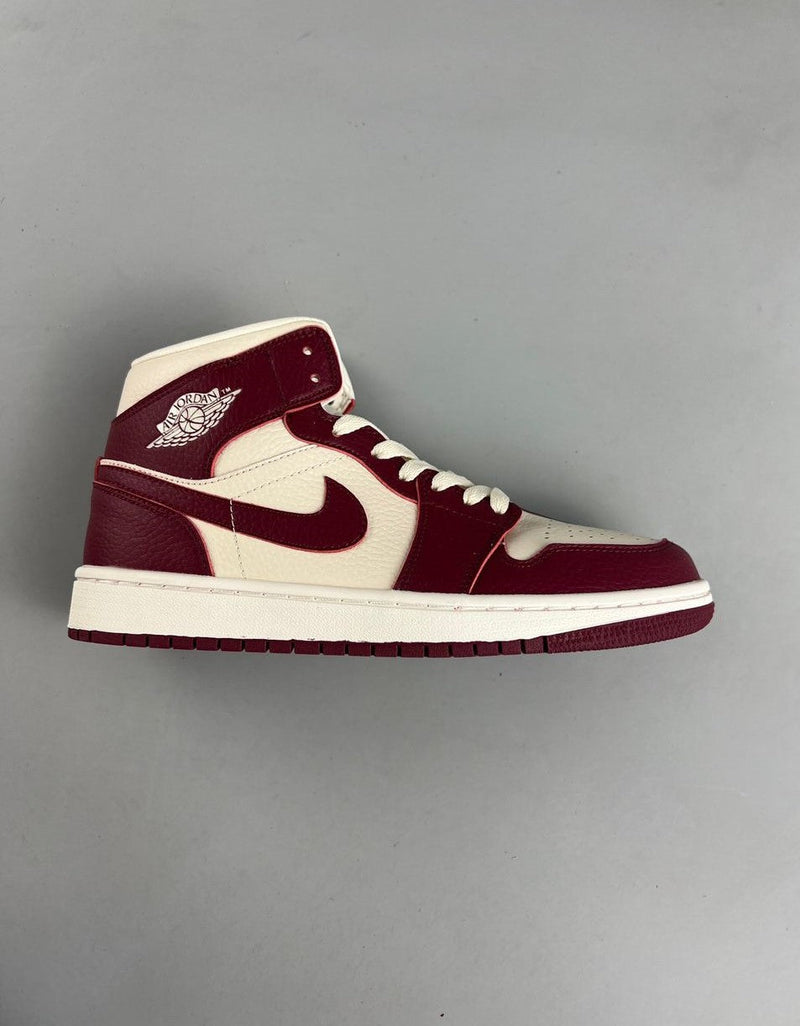Nike Air Jordan 1 Mid SE "Split Beach Cherrywood Red"
