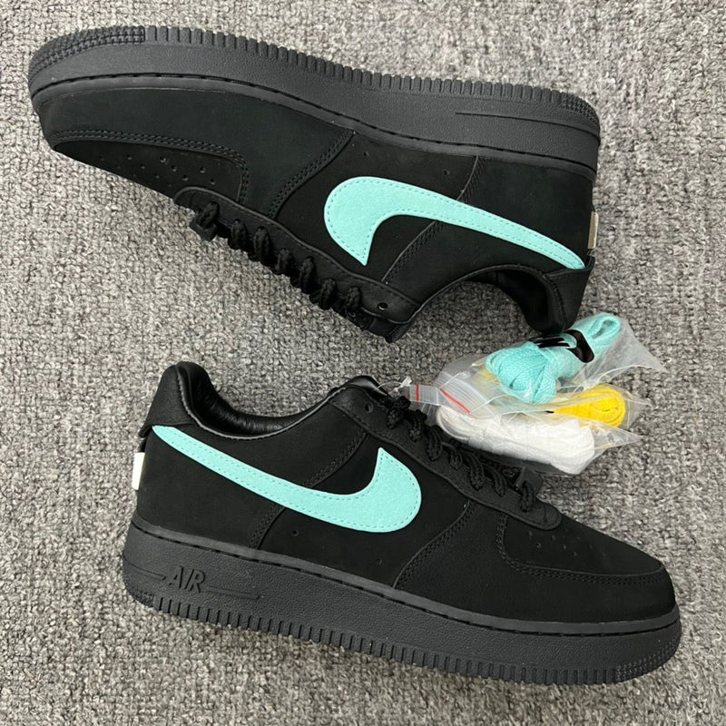 Nike Air Force 1 "Tiffany"
