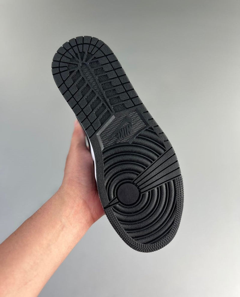 Nike Air Jordan 1 Low  "Panda"