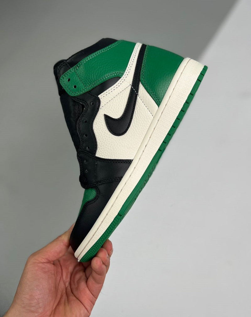 Nike Air Jordan 1 Retro High "Pine Green"