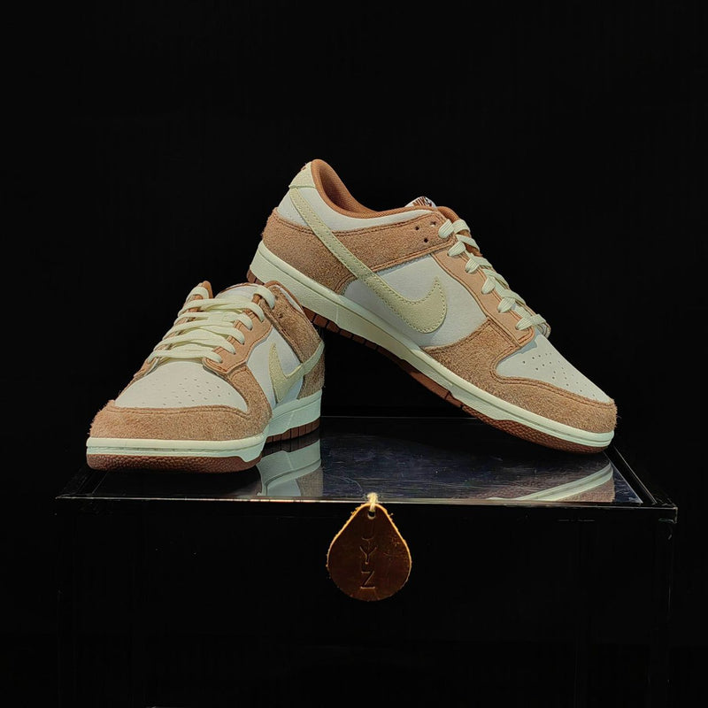 Nike SB Dunk Low Medium Curry