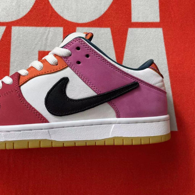 Nike SB Dunk Low Pro QS "Parra (Friends & Family) (2021)"