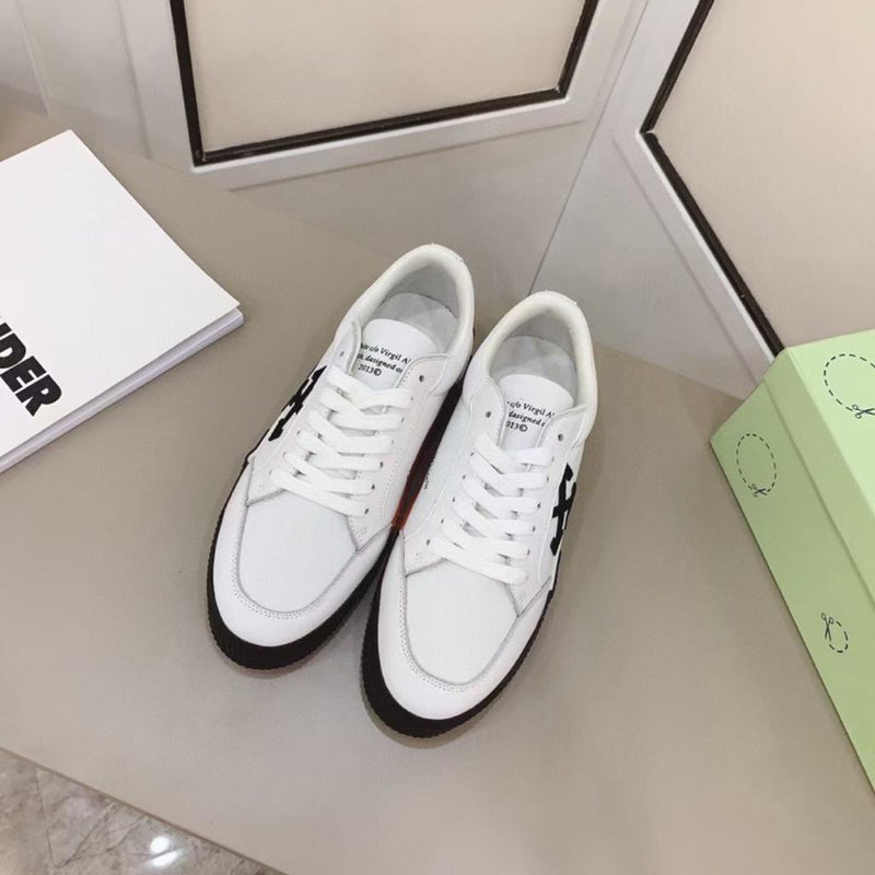 OFF-WHITE Vulcanized Low Canvas "White Black"