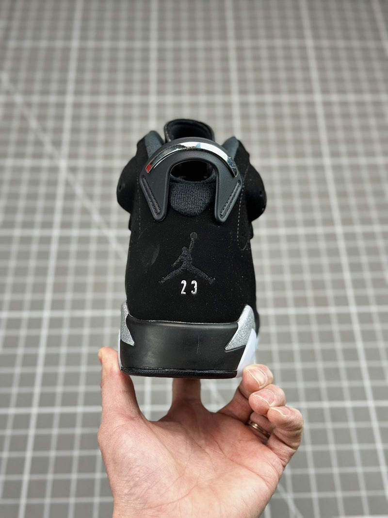 Nike Air Jordan 6 Retro "Chrome Metallic Silver"