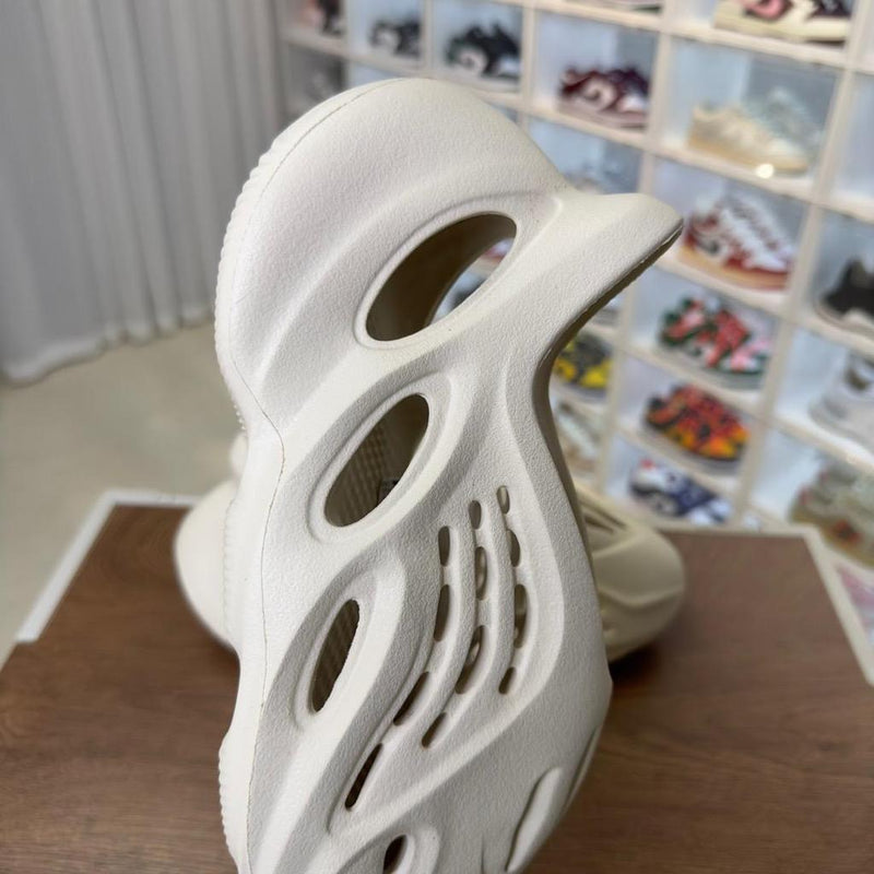 Adidas Foam Runner RNNR "Sand"