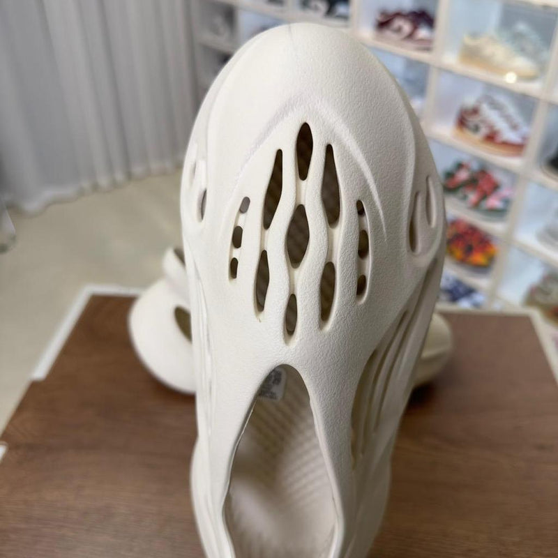 Adidas Foam Runner RNNR "Sand"