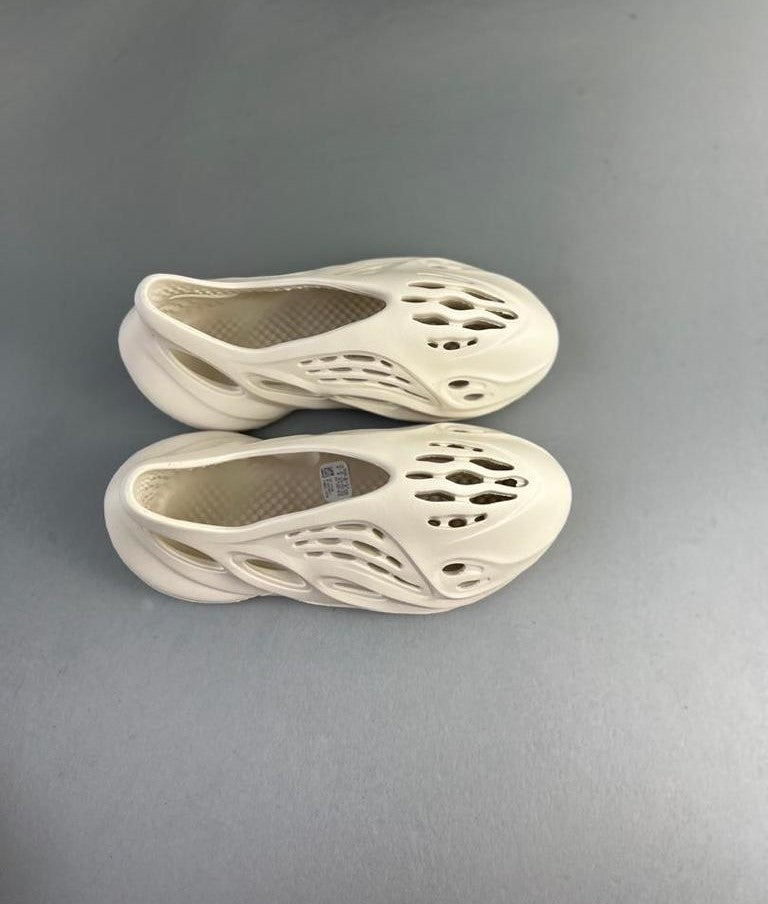 Adidas Foam Runner RNNR "Ararat (2020/2022)"