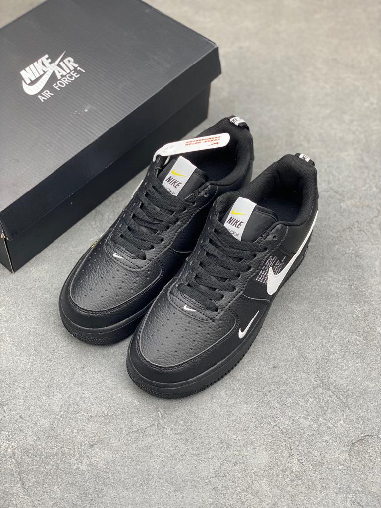 Nike Air Force 1 Low "Utility Black White"