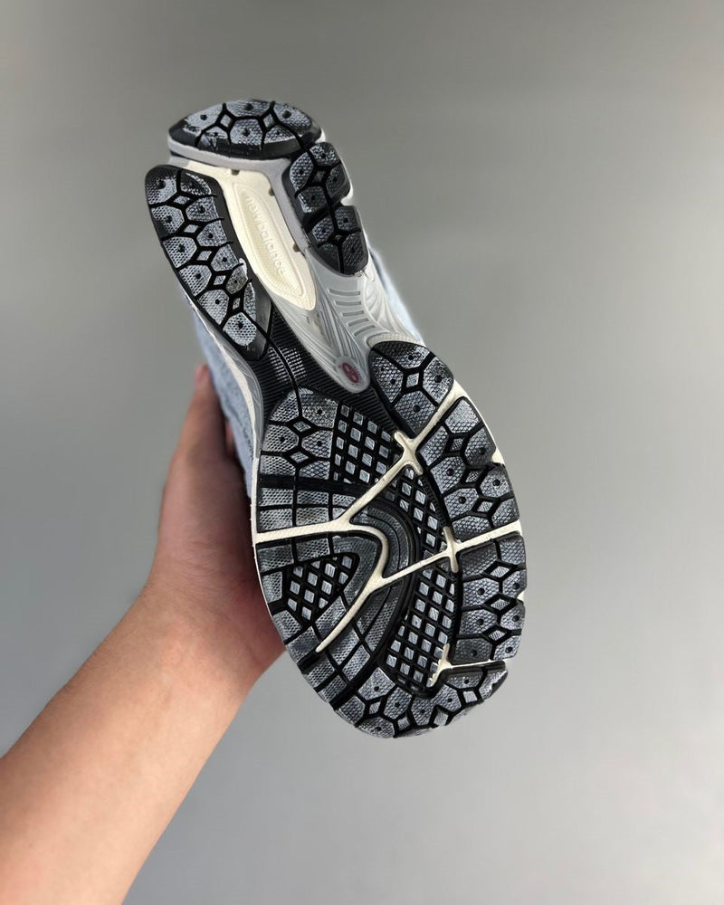 New Balance 2002R "Protection Pack Light Arctic Grey Purple"