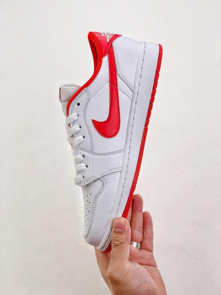 Nike Air Jordan 1 Retro Low OG "University Red"