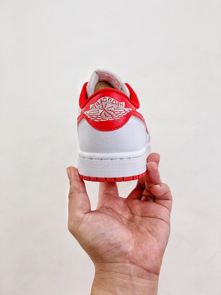 Nike Air Jordan 1 Retro Low OG "University Red"
