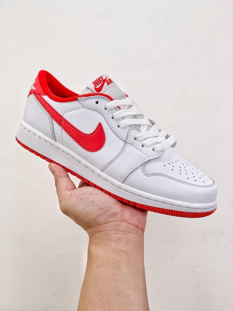 Nike Air Jordan 1 Retro Low OG "University Red"