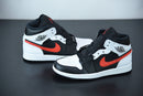 Nike Air Jordan 1 Mid "Chile Red"