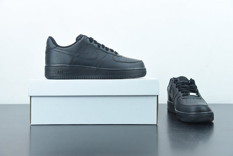 Nike Air Force 1 Black