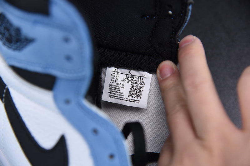 Nike Air Jordan 1 High “University Blue”