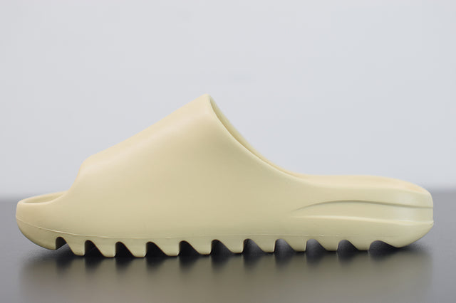 Adidas Yeezy Slide Bone