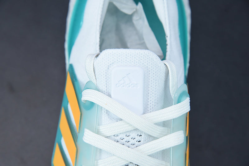 Adidas Ultra Boost 22 “White Blue”