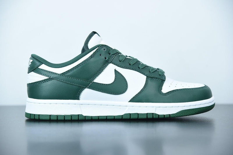 Nike Dunk Low "Michigan State" - futurerunners