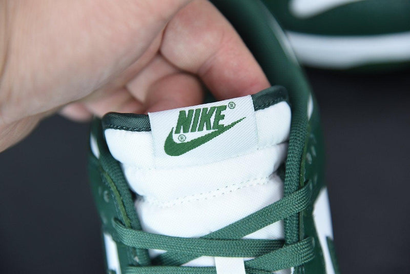 Nike Dunk Low "Michigan State" - futurerunners