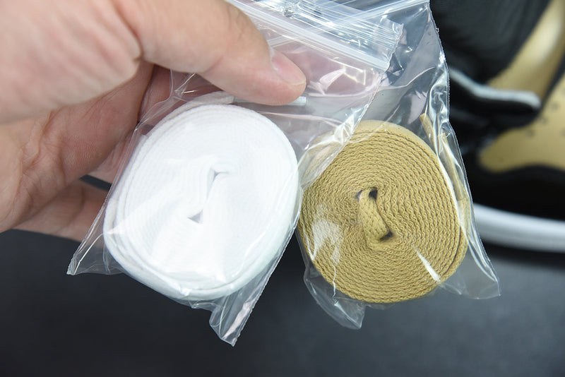 Nike Air Jordan 1 Retrô High NRG Patent Gold Toe