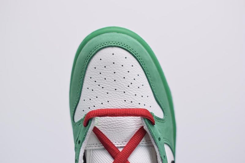 Nike SB Dunk Low Pro "Heineken" - futurerunners