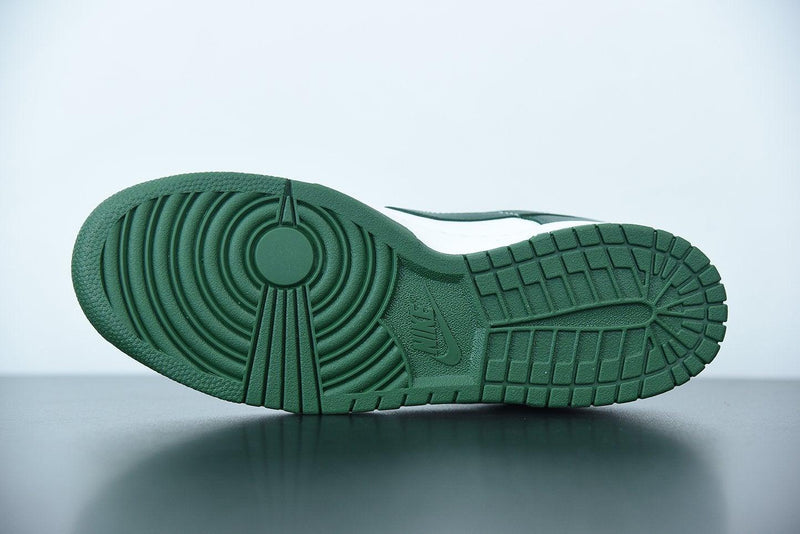 Nike Dunk Low "Michigan State" - futurerunners