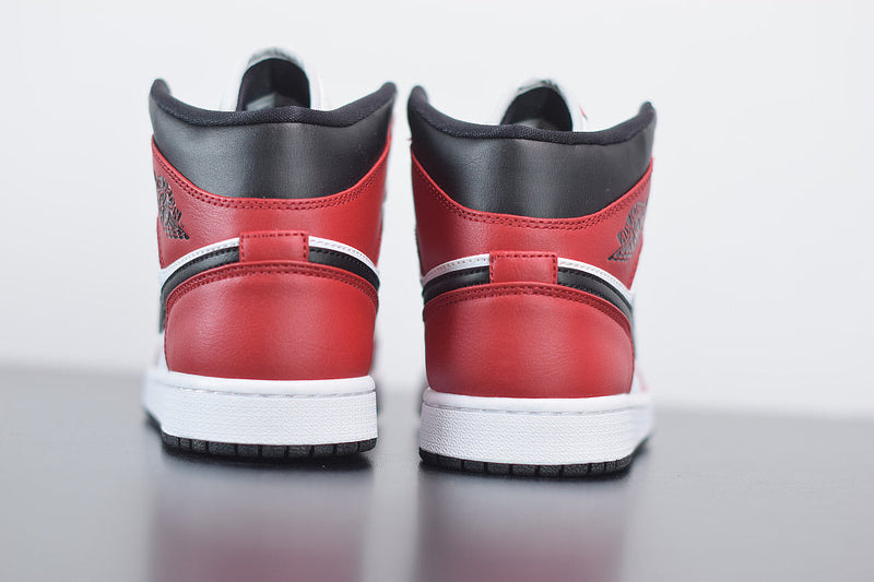 Nike Air Jordan 1 Mid "Chicago Black Toe"