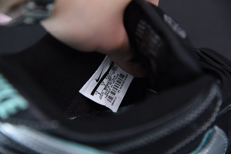 Nike SB Dunk Low “Diamond Supply Co Black Diamond”