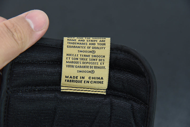 Nike Air Jordan 1 Retrô High NRG Patent Gold Toe