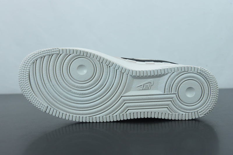 Nike Air Force 1 Strive For Greatness