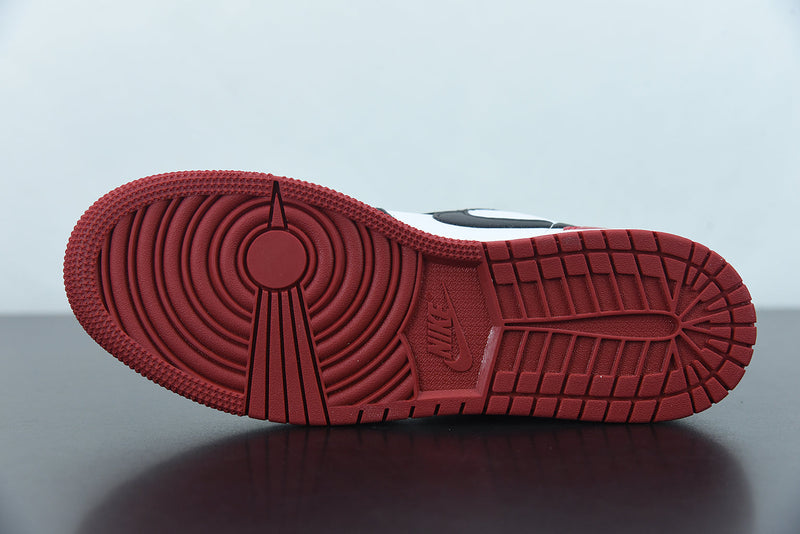 Nike Air Jordan 1 Low "Bred Toe"