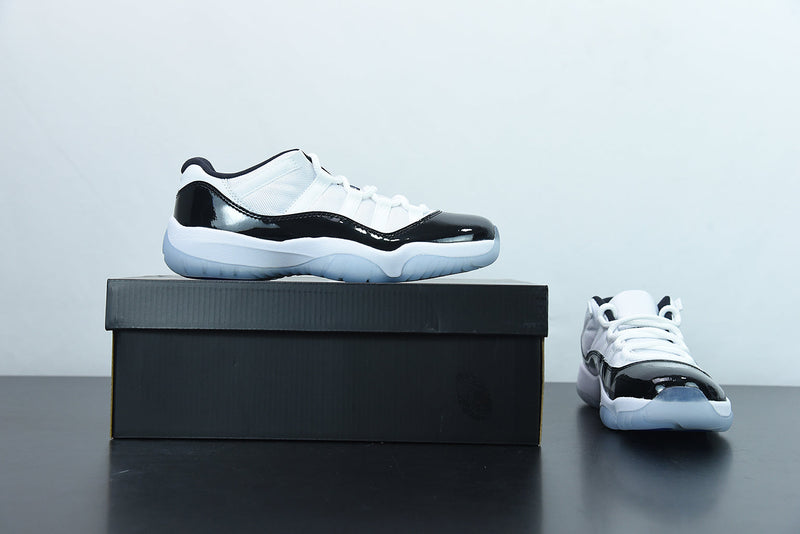 Nike Air Jordan 11 Retro Low Concord