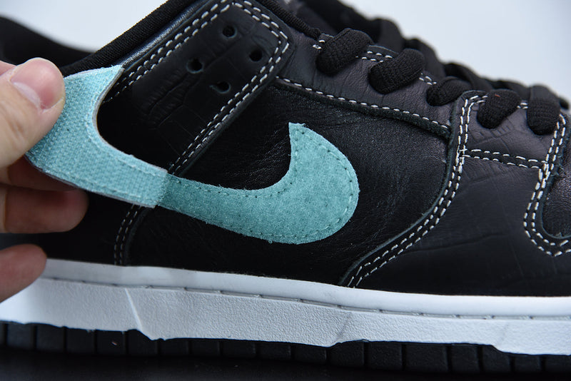 Nike SB Dunk Low “Diamond Supply Co Black Diamond”